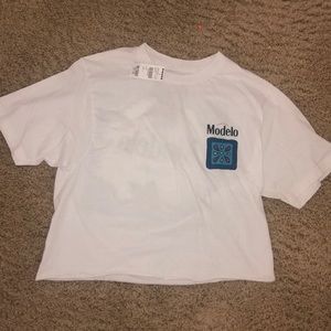 Modelo Cropped Tee